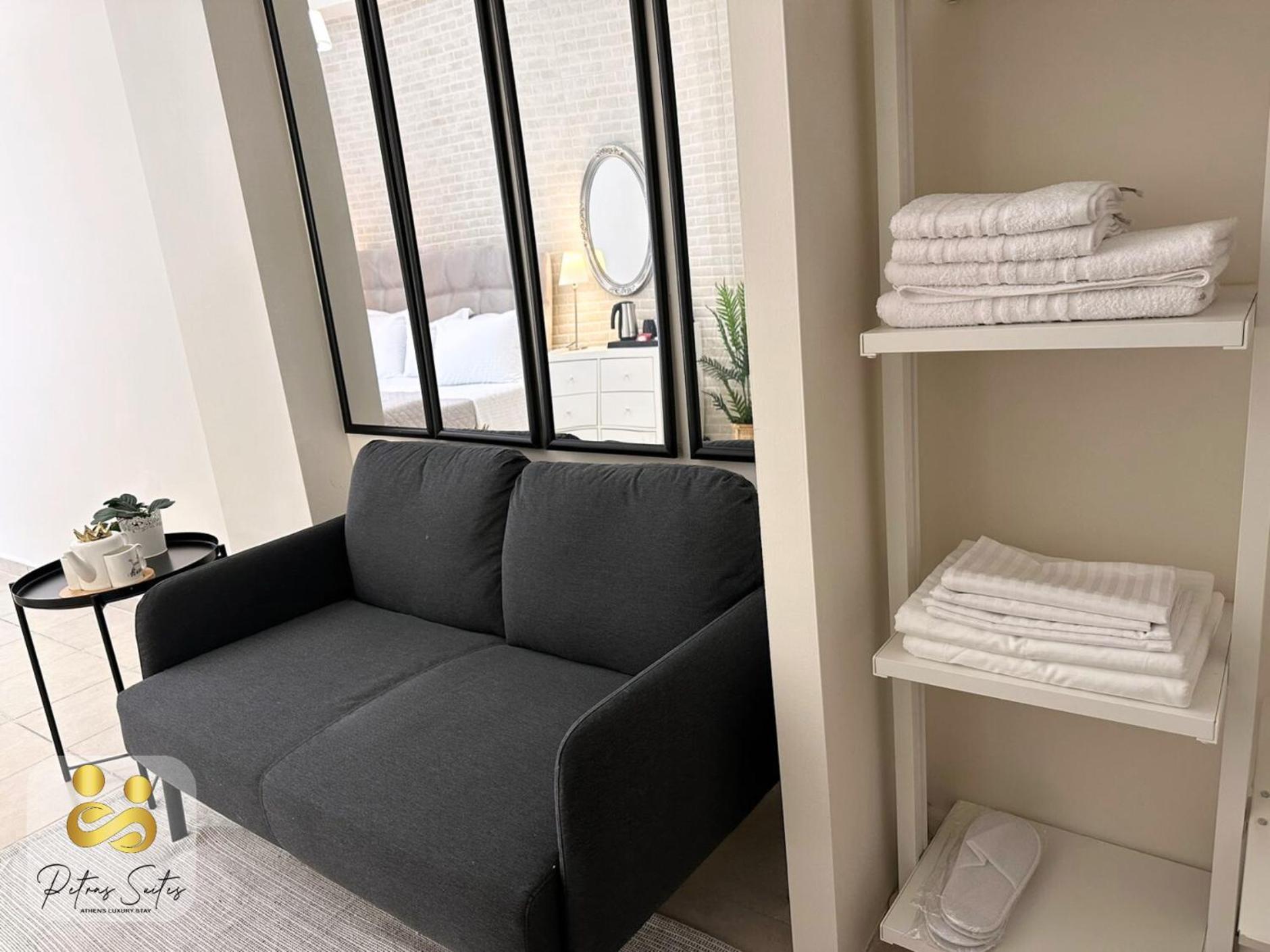 Petras Luxury Suites アテネ エクステリア 写真